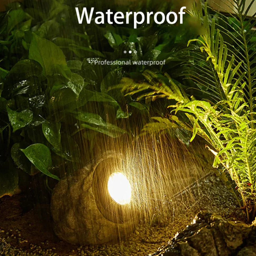 Solstenen - solcellsljus i stenform